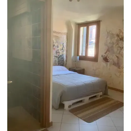 Sunny Quarto em Acomodações Particulares